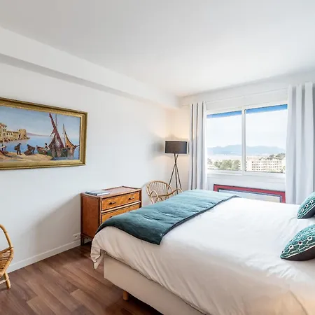 Geoffrey By Terrys Homes Cannes