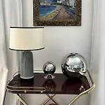 Geoffrey By Terrys Homes Διαμέρισμα *