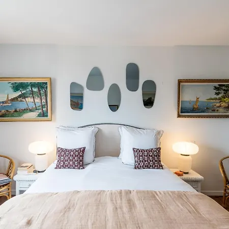 Geoffrey By Terrys Homes Cannes